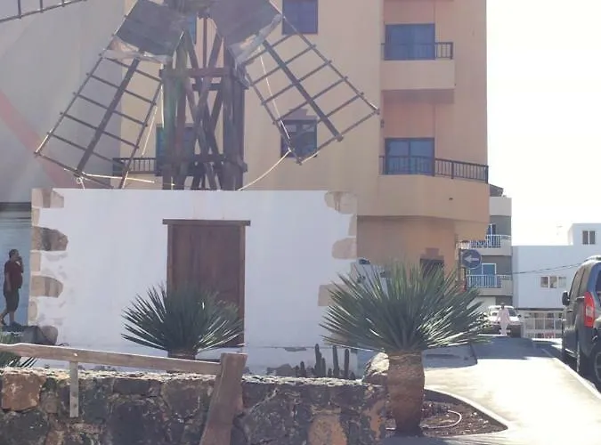 Calle Eusebio Carballo Estevez شقة