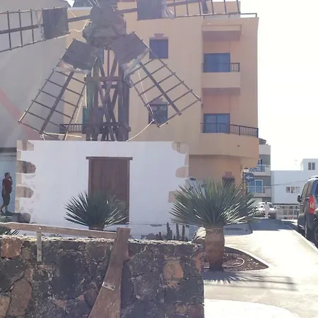 Calle Eusebio Carballo Estevez דירה