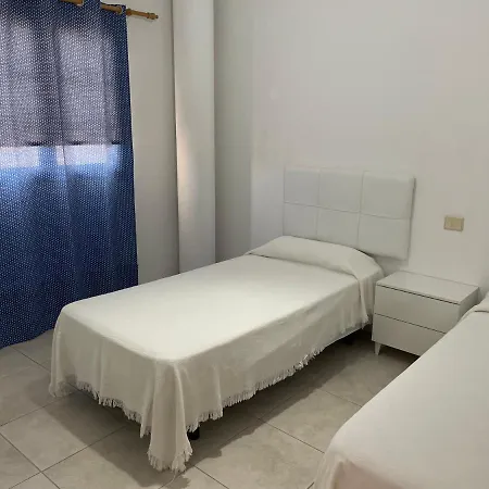 Calle Eusebio Carballo Estévez *